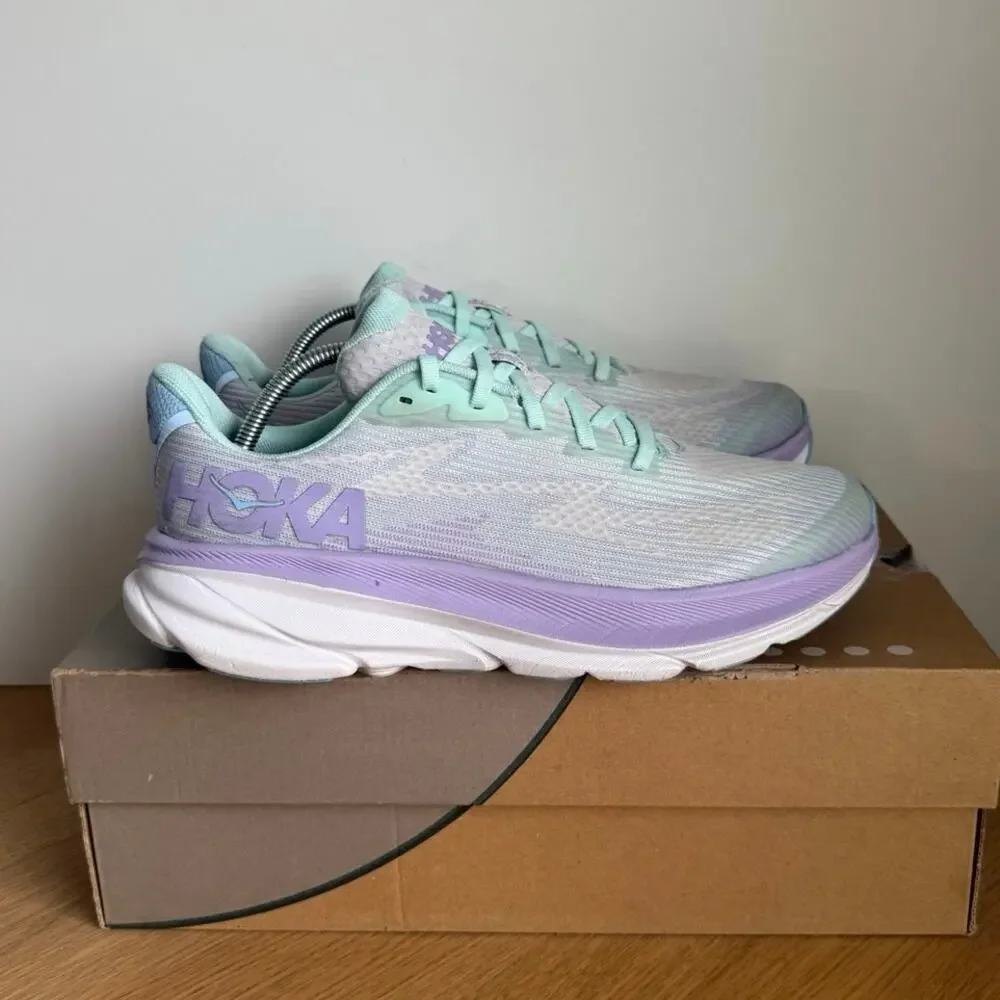 HOKA ONE ONE Clifton 9 ‘Sunlit Ocean/Lilac Mist Kids Sneakers- SZ 7 Y- 8.5 W